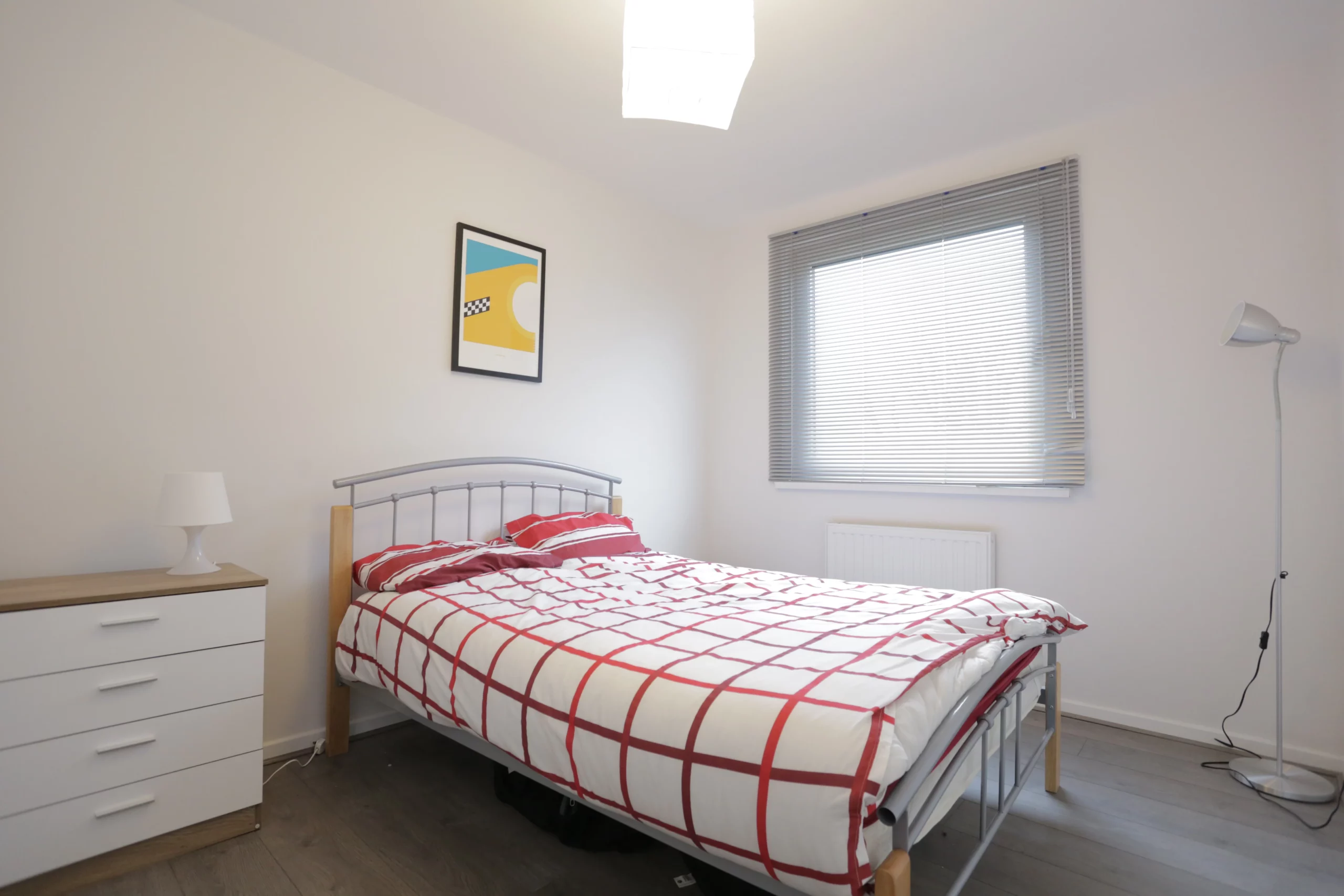 Four Bedroom Flat located in Limehouse
