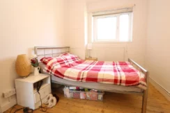 Three Bedroom Flat located in Bethnal Green