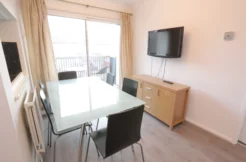 Four Bedrooms flat located in Stepney Green/ Aldgate