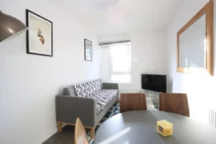 Four Bedroom Flat Located in Langdon park/Canary Wharf