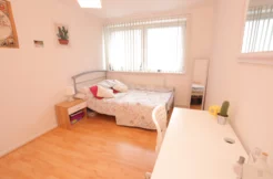 Three Bedroom Flat Located in Mile End