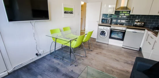 Four Bedroom Flat located in Bethnal Green/Whitechapel