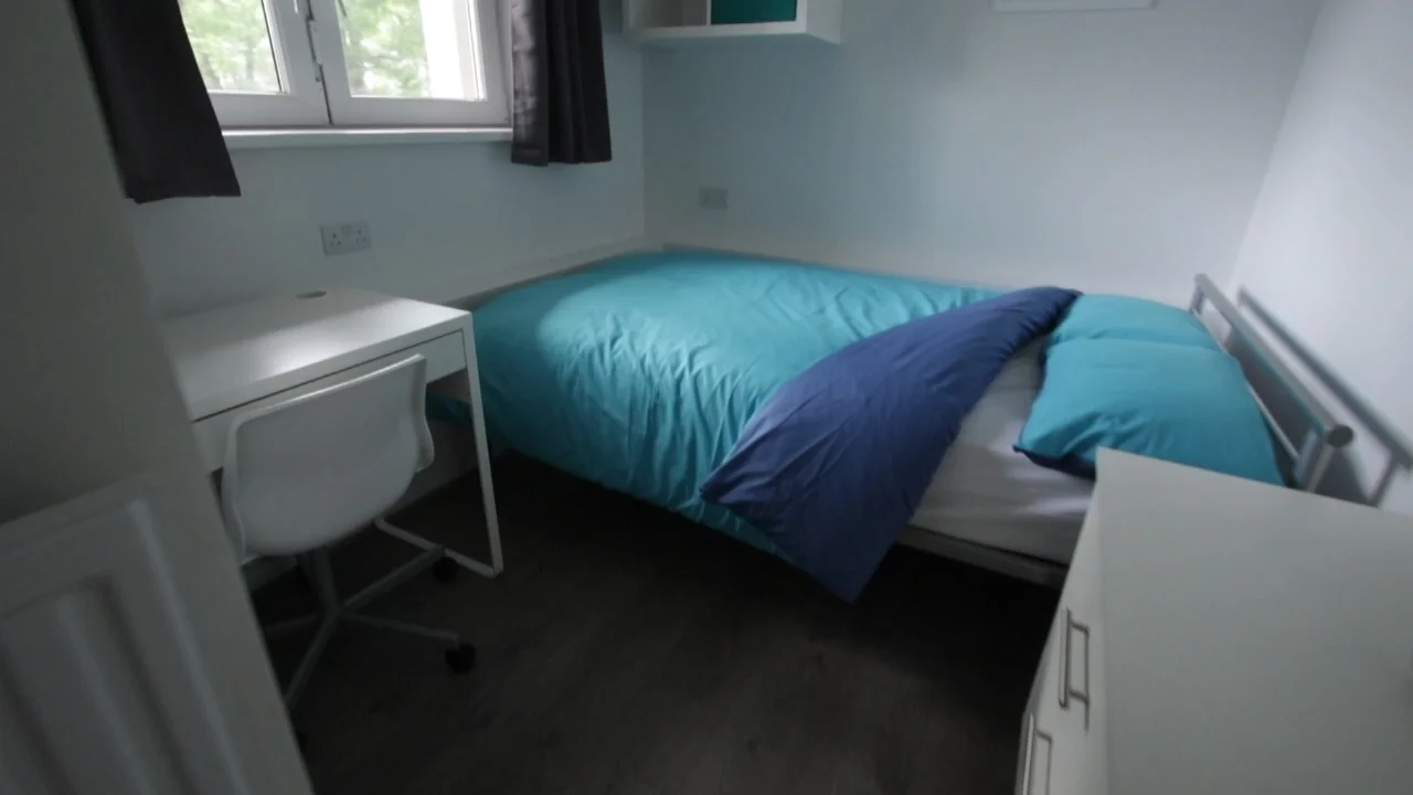 Four Bedroom Flat located in Bethnal Green/Whitechapel