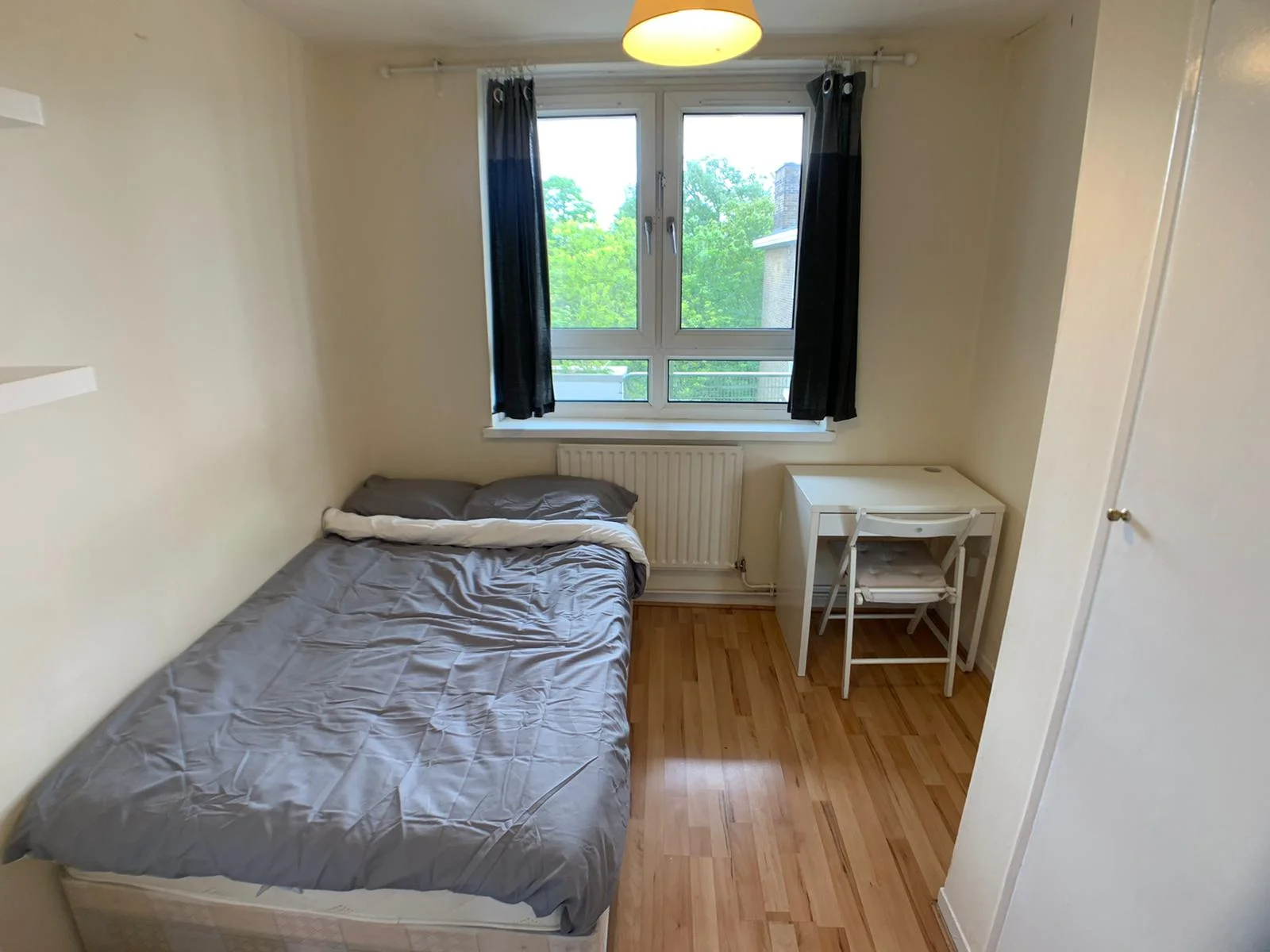 Four Bedroom Flat Located In Bethnal Green/Victoria Park
