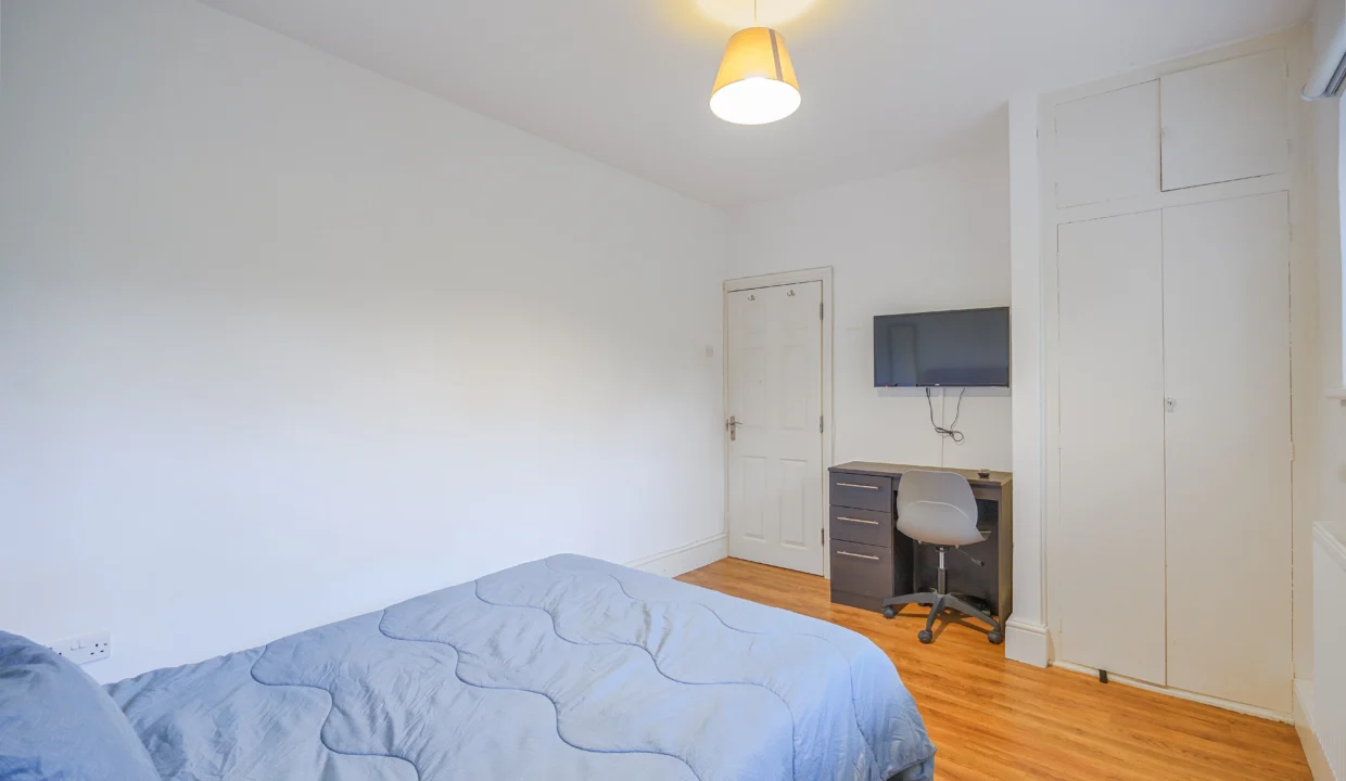 Woolridge Way - Room 1 | Pisoria - House Share Lettings London UK